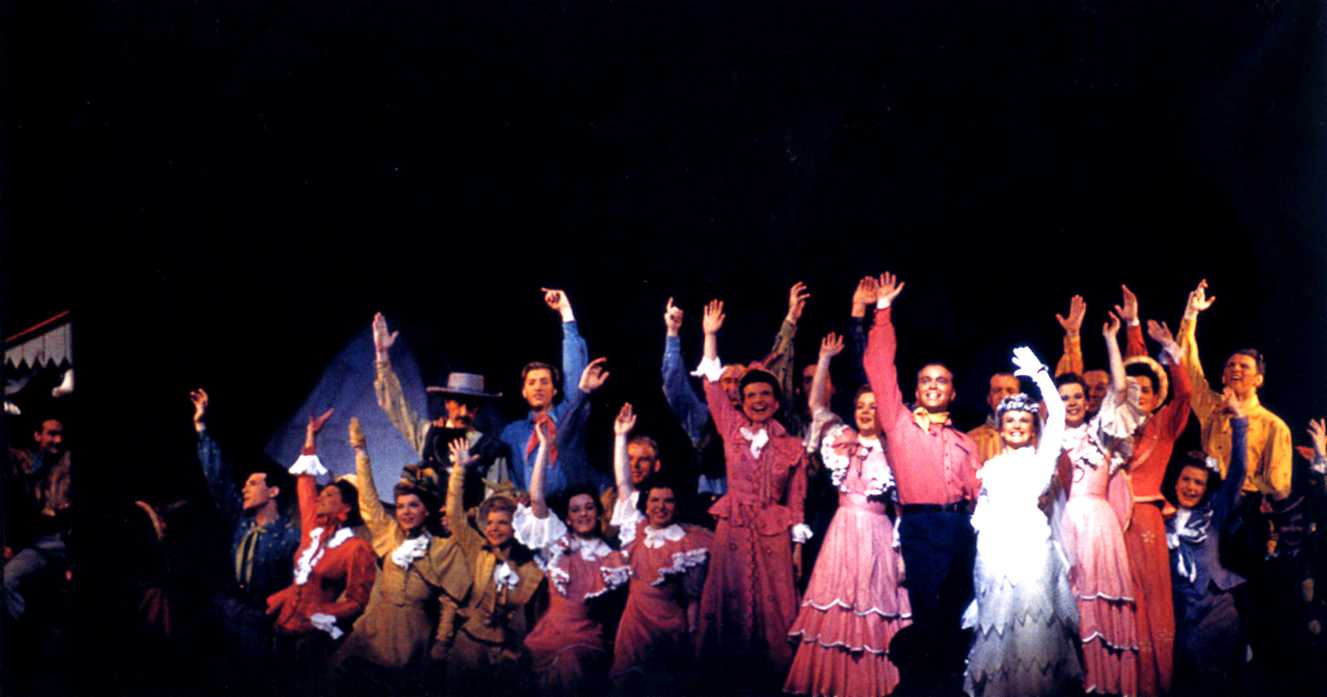 A photo from the 1943 Broadway production of Oklahoma!.