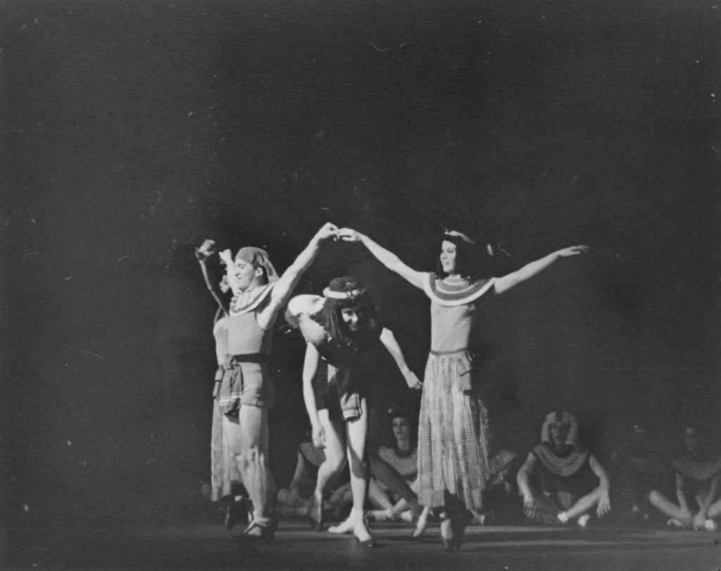 A photo from the 1937 Broadway Production of Babes in Arms.