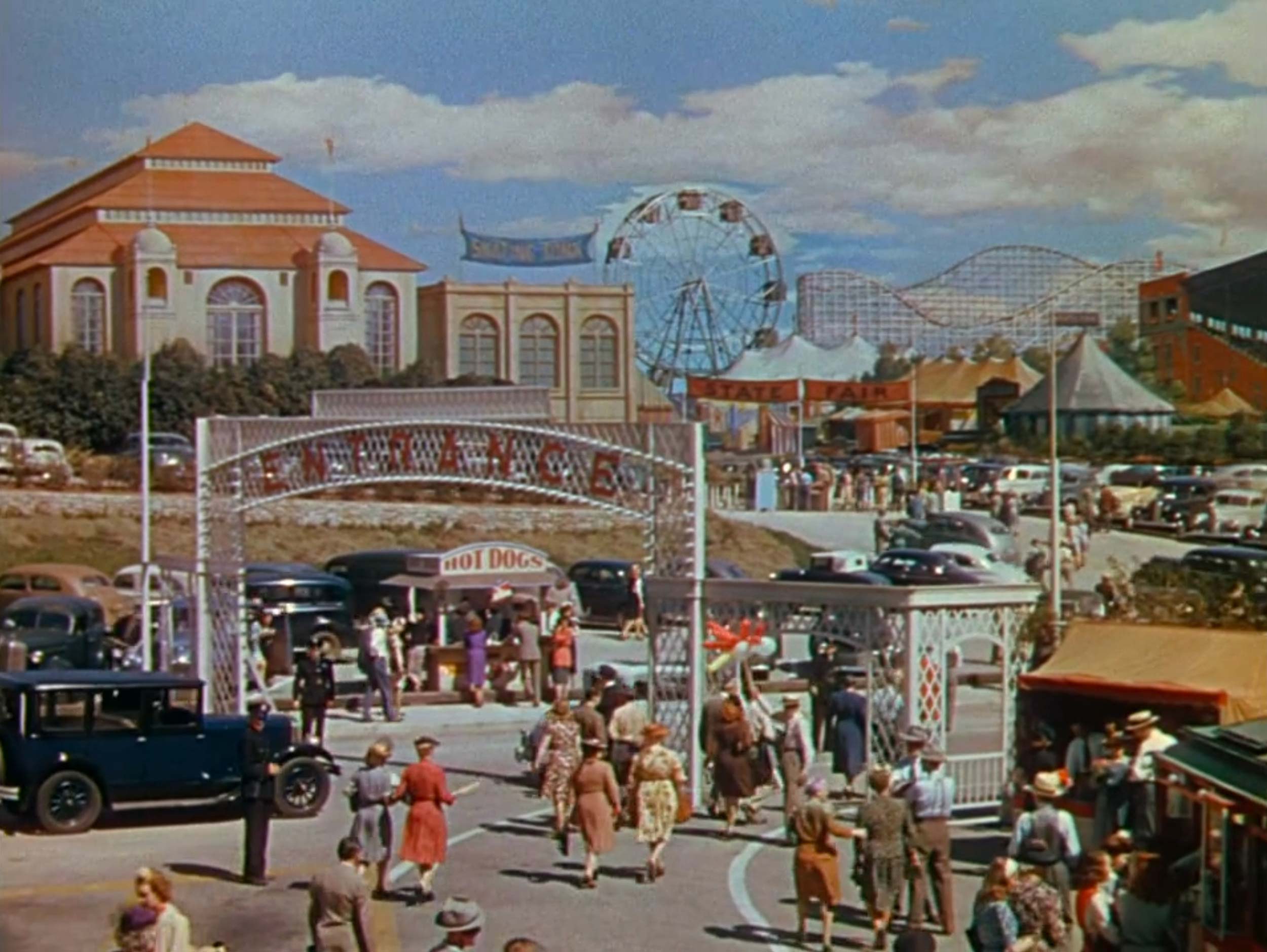 A photo from the 1945 film version of State Fair.